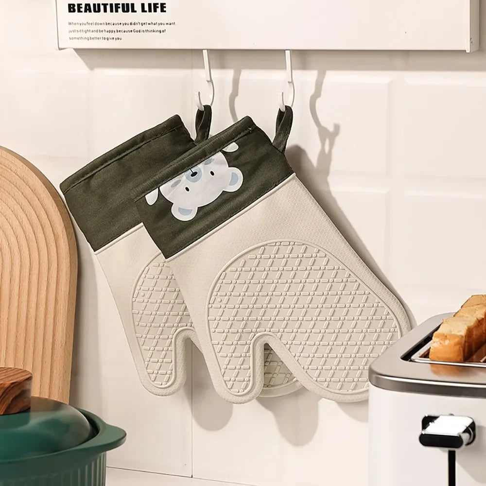 Silicone Oven Gloves - Heat Resistant, Non-Slip Kitchen Mittens